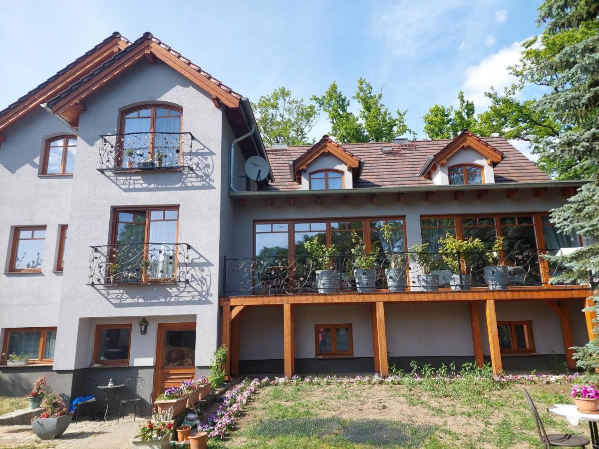 Hotel La Brigitte Et Bernd Hennigsdorf Exterior foto